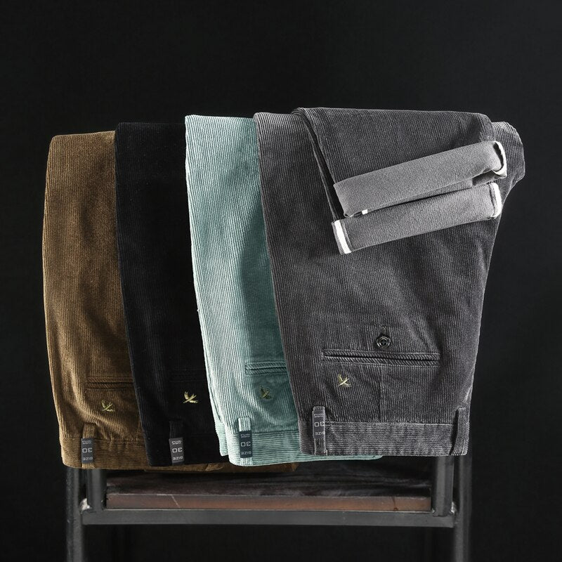 Medium Waist Corduroy.