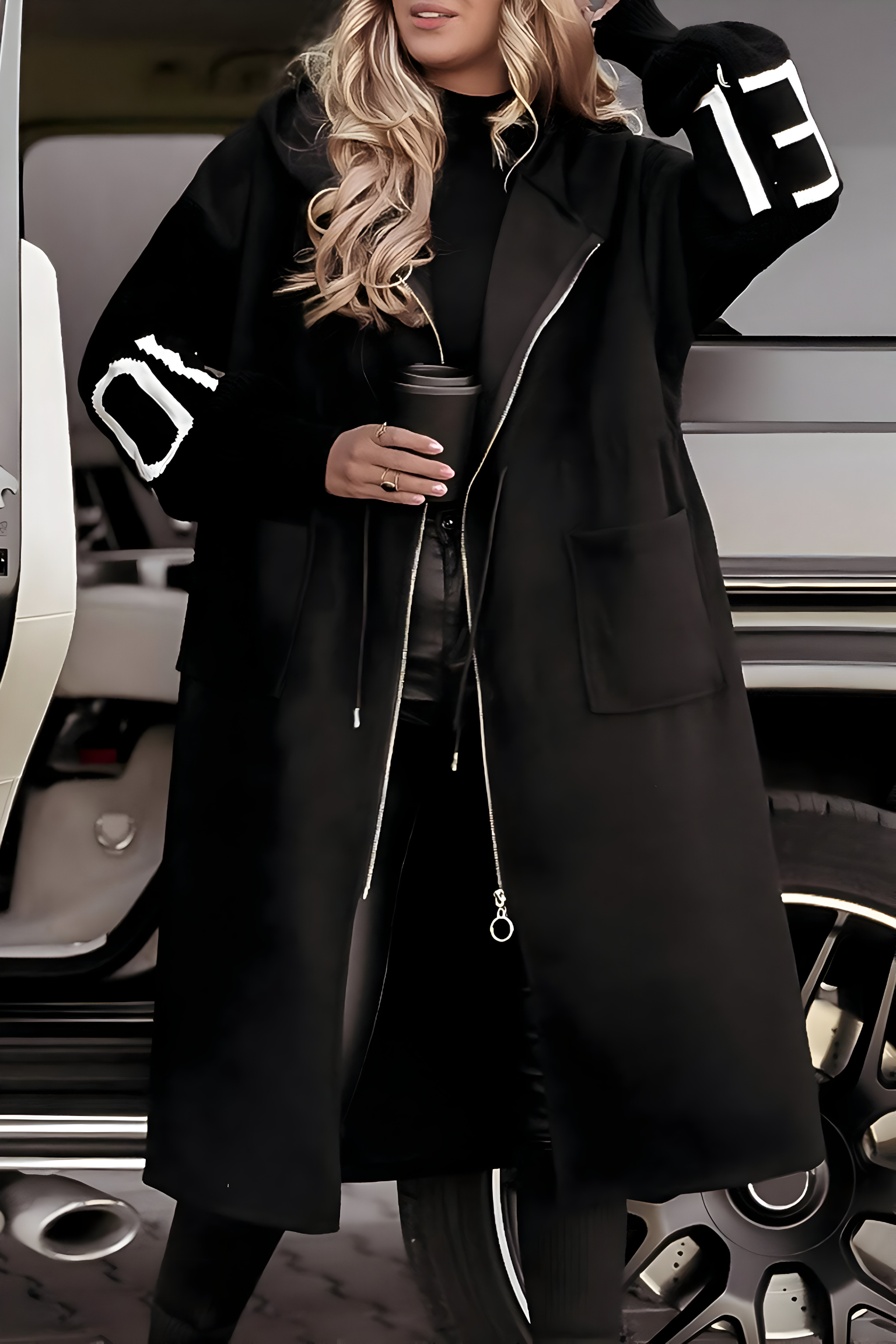 Felicia | Women's Jacket with Knitted Sleeves