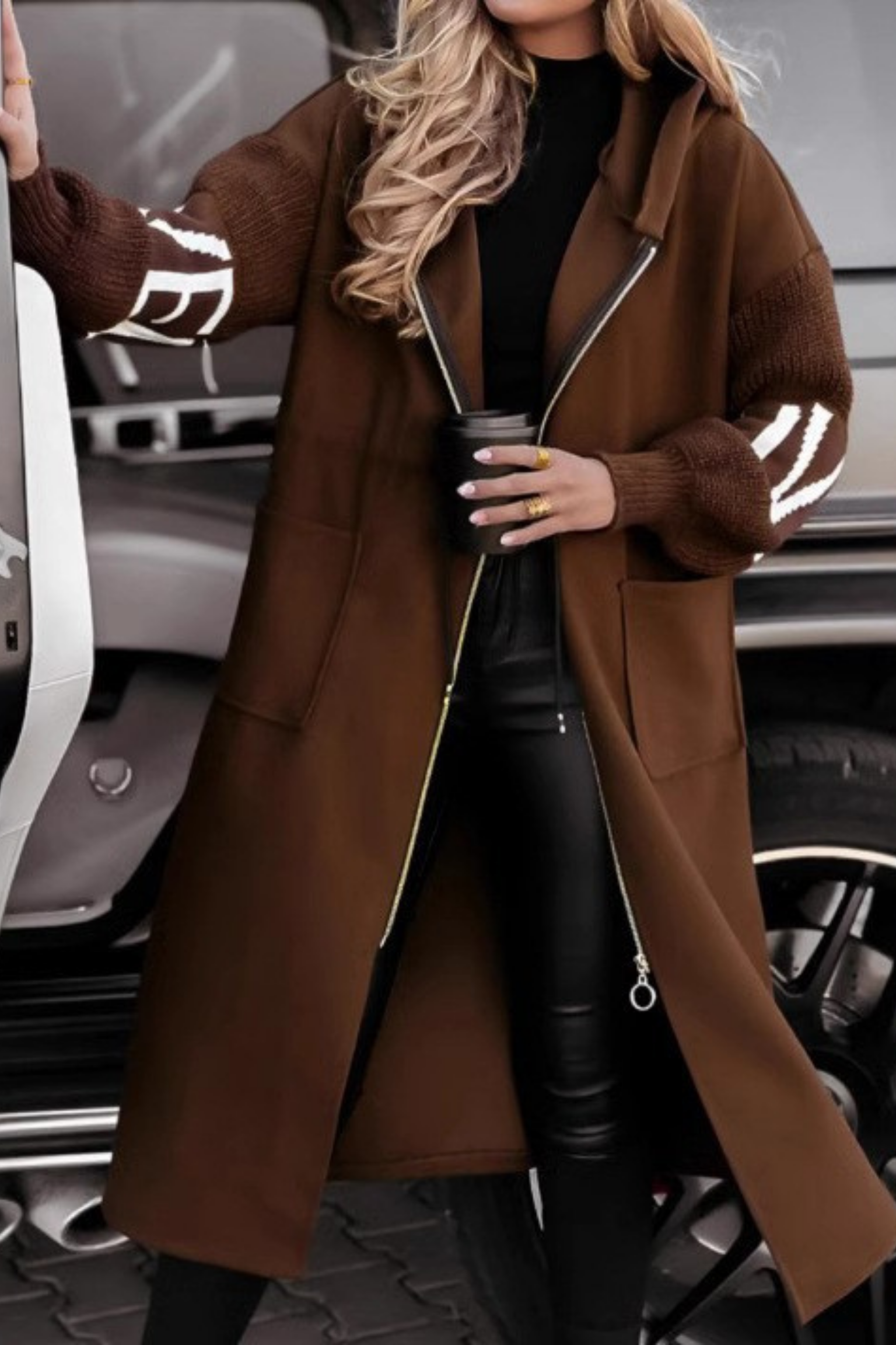 Felicia | Women's Jacket with Knitted Sleeves