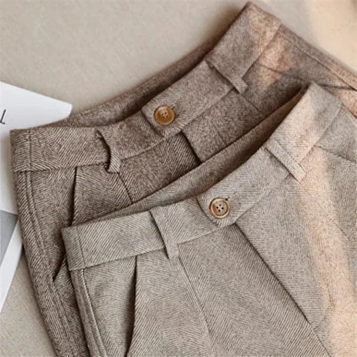 Lea | Women's Pleated Pants